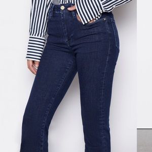 Frame Le one crop mini boot in keller colorway